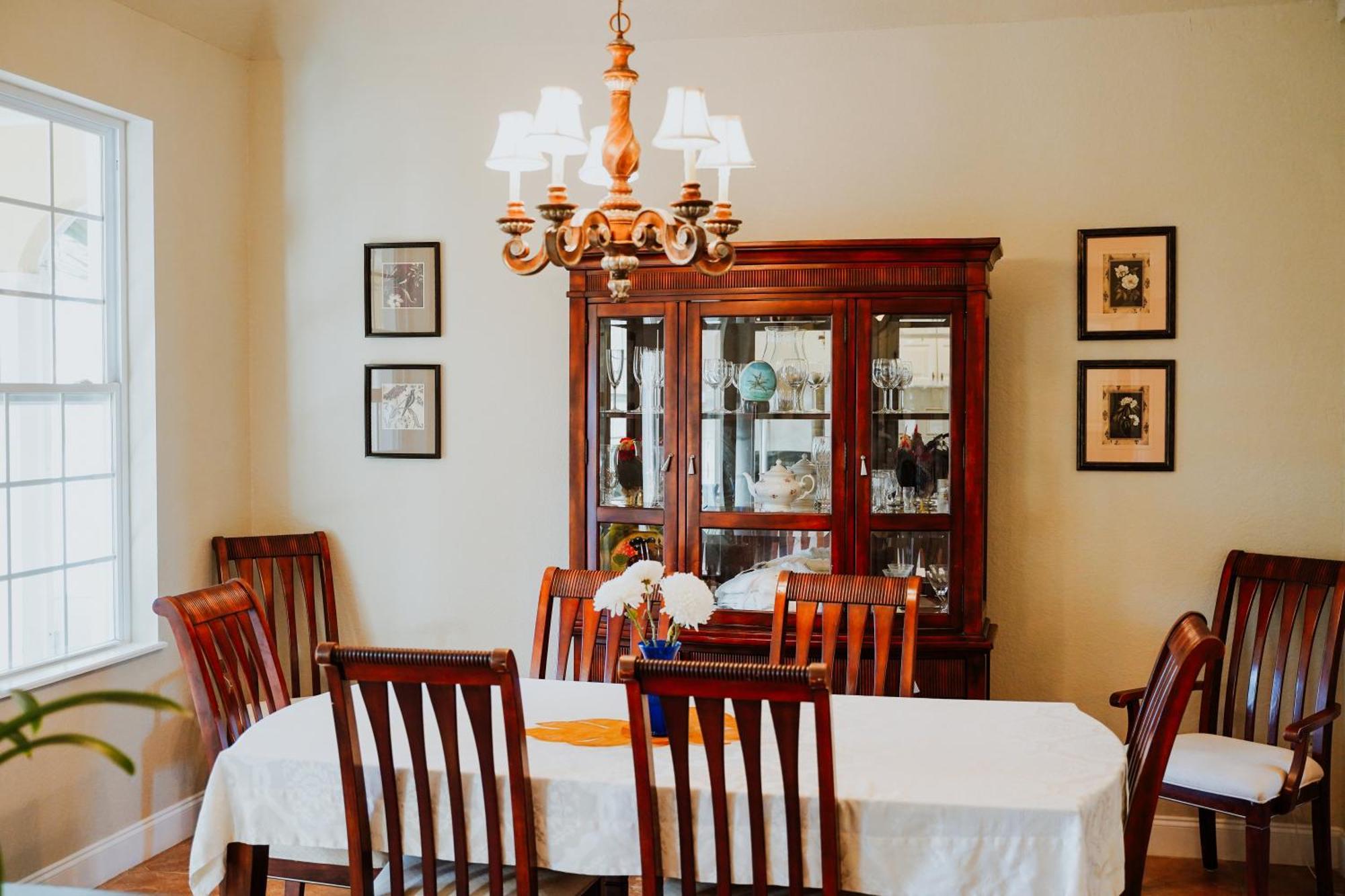 Shangri-La Boutique Bed & Breakfast West Bay Zewnętrze zdjęcie