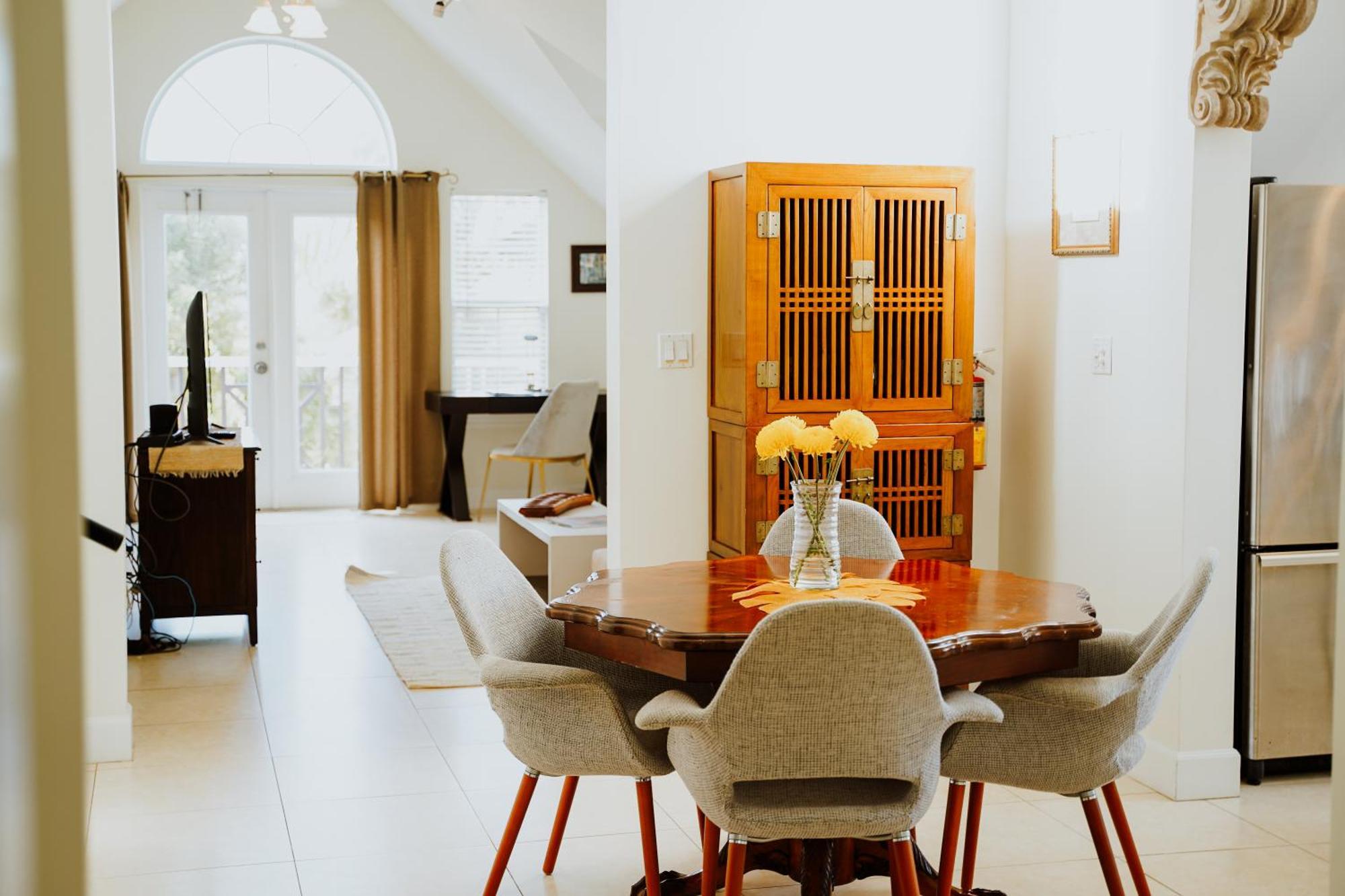 Shangri-La Boutique Bed & Breakfast West Bay Pokój zdjęcie