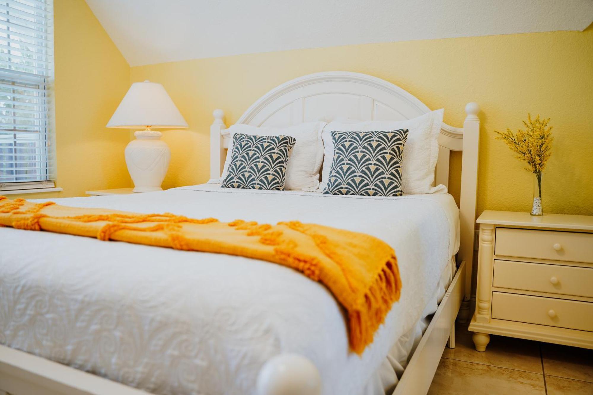 Shangri-La Boutique Bed & Breakfast West Bay Zewnętrze zdjęcie